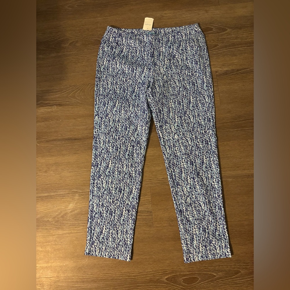 NWT J.McLaughlin Newport Aqua and White Abstract Capri